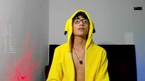 Snapshot of mhatias_ chatting on January 11, 1:54 am MATHIAS online show from January 11, 1:54 am