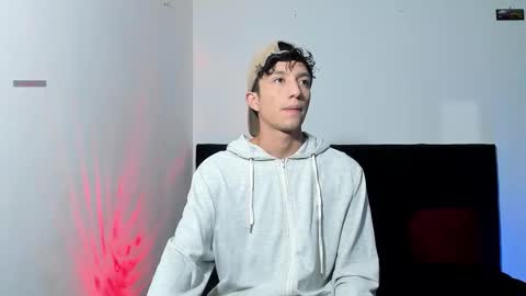 Snapshot of mhatias_ chatting on January 13, 1:44 am MATHIAS online show from January 13, 1:44 am