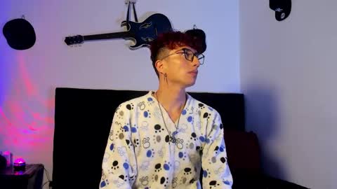 Snapshot of mhatias_ chatting on February 17, 3:58 am MATHIAS online show from February 17, 3:58 am