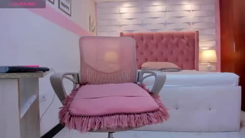 Snapshot of mhellissaw chatting on October 8, 1:09 pm melissa online show from October 8, 1:09 pm