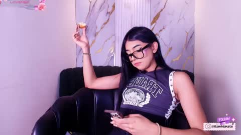 Mhia Kate online show from May 9, 12:43 pm