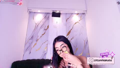 Mhia Kate online show from May 11, 4:26 pm