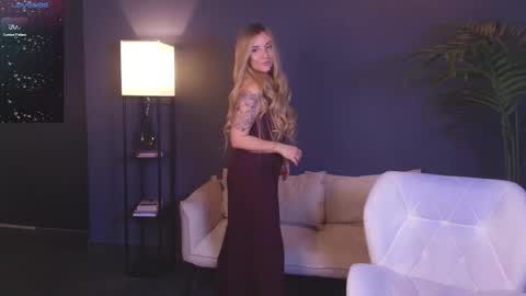 Snapshot of mi1a_ chatting on December 3, 3:25 am mi1a_ online show from December 3, 3:25 am