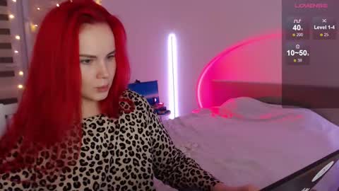 Snapshot of mi_cherry chatting on January 27, 9:55 pm Alice online show from January 27, 9:55 pm