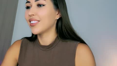 Snapshot of mia4sin chatting on March 21, 8:19 am Mia Martskaya online show from March 21, 8:19 am