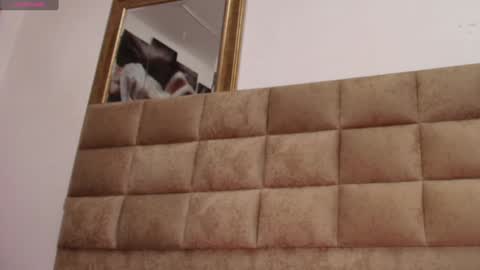 Emi online show from January 13, 7:10 pm