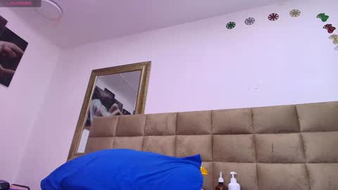 Emi online show from January 30, 7:26 pm