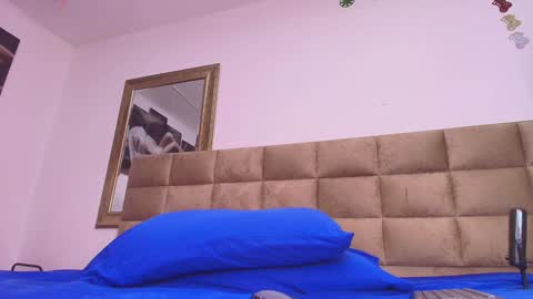 Emi online show from January 31, 7:18 pm