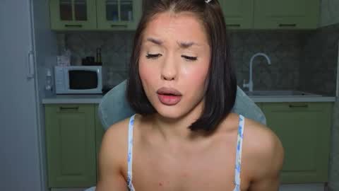 Snapshot of mia___lunaa chatting on March 15, 7:20 pm Mia online show from March 15, 7:20 pm