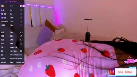 Snapshot of mia__bela chatting on December 14, 3:23 am Naii STREAMING SCHEDULE 500 - 1000 GMT-5 online show from December 14, 3:23 am