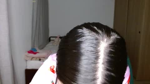 Mia online show from November 27, 1:29 am