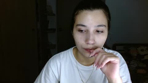 Mia online show from May 12, 3:03 am