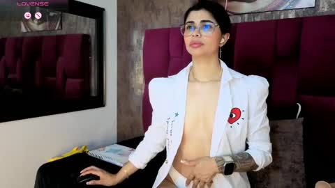 Snapshot of mia__star1 chatting on March 27, 12:27 pm Mia online show from March 27, 12:27 pm