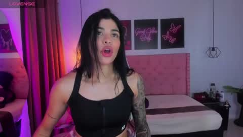 Mia online show from June 20, 12:52 pm