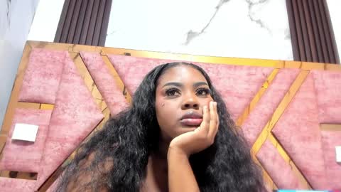 Snapshot of mia_alvares chatting on April 8, 11:32 am Mia online show from April 8, 11:32 am