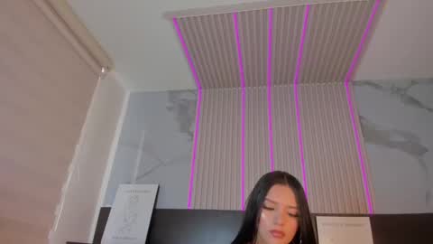 Snapshot of mia_as_ chatting on February 20, 7:41 pm Mia online show from February 20, 7:41 pm