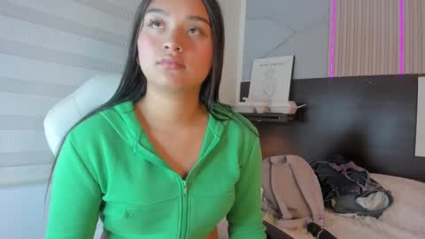 Snapshot of mia_as_ chatting on February 20, 10:48 pm Mia online show from February 20, 10:48 pm