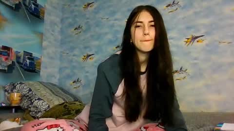 Snapshot of mia_beauti_live chatting on March 15, 5:41 pm mia_beauti_live online show from March 15, 5:41 pm