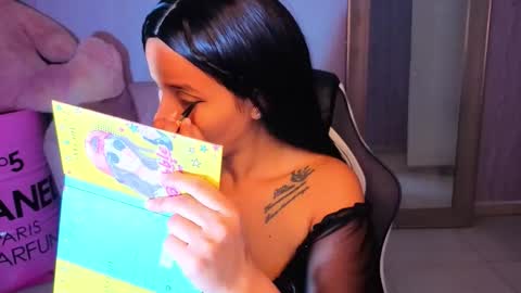 Snapshot of mia_belve_a chatting on April 8, 12:38 pm Mia online show from April 8, 12:38 pm