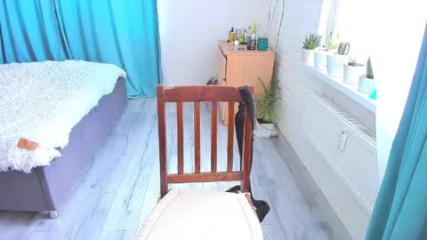 Snapshot of mia_brackenridge chatting on June 6, 12:43 pm Mia6969 online show from June 6, 12:43 pm