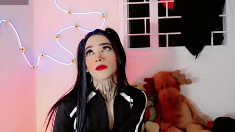 mia califa online show from May 16, 5:26 am