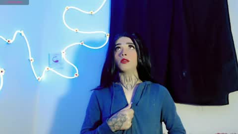 mia califa online show from May 17, 4:10 am