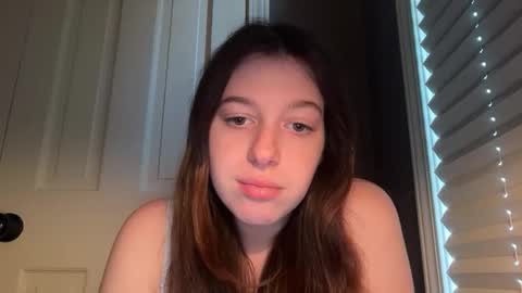 Mia online show from February 11, 9:20 pm