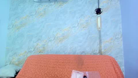 Snapshot of mia_candy_0 chatting on October 2, 12:01 pm Mia online show from October 2, 12:01 pm