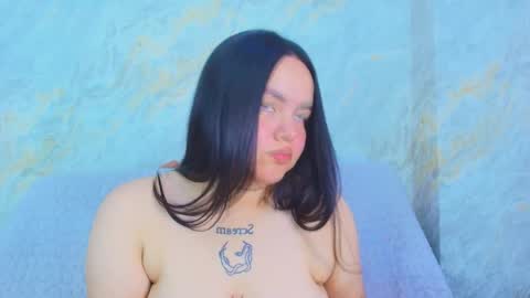 Snapshot of mia_candy_0 chatting on April 20, 12:08 pm Mia online show from April 20, 12:08 pm