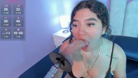 mia online show from September 26, 11:36 am