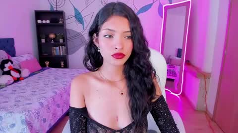 Mia online show from May 13, 8:38 pm