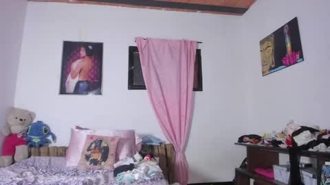 Snapshot of mia_crazysweet chatting on April 23, 12:29 pm Mia Sandoval online show from April 23, 12:29 pm