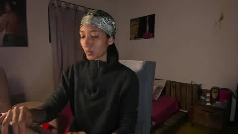 Snapshot of mia_crazysweet chatting on May 10, 12:21 pm Mia Sandoval online show from May 10, 12:21 pm