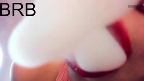 Mia online show from January 10, 8:26 pm