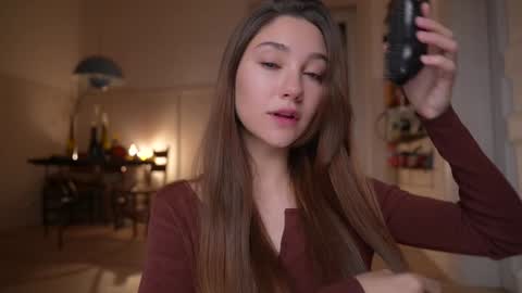 Mia online show from November 1, 6:43 pm