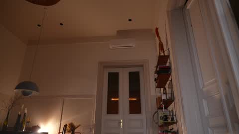 Mia online show from November 4, 6:18 pm