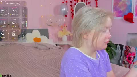 Mia online show from February 24, 3:04 am