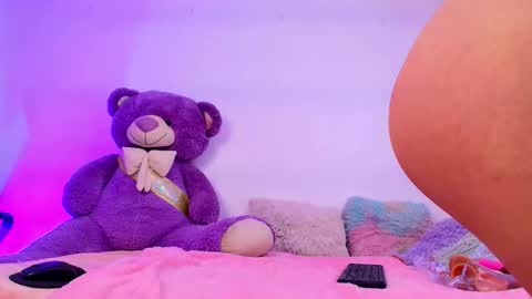 Mia flames online show from February 2, 8:29 pm