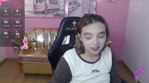 Mia online show from November 7, 12:38 pm