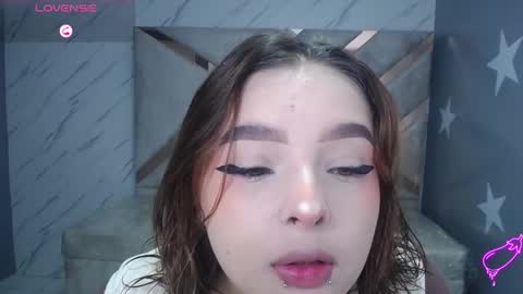 Snapshot of mia_foster_t chatting on March 22, 1:14 pm Mia online show from March 22, 1:14 pm