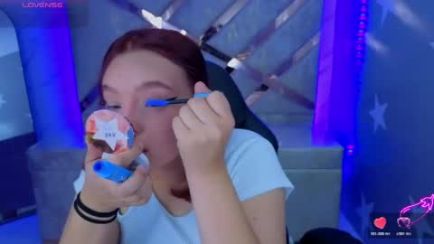 Mia online show from May 22, 1:28 pm