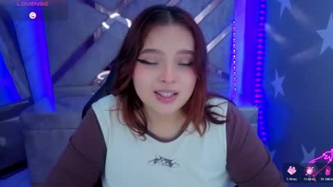 Snapshot of mia_foster_t chatting on July 22, 2:09 pm Mia online show from July 22, 2:09 pm