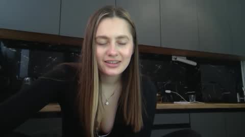 Snapshot of mia_fride1 chatting on February 19, 9:16 am mia_fride1 online show from February 19, 9:16 am