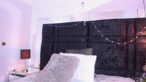 MIA online show from December 4, 9:24 pm