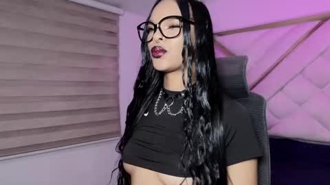Mia online show from May 13, 2:42 am
