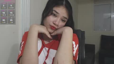 Snapshot of mia_girl07 chatting on March 26, 8:47 pm ZOE online show from March 26, 8:47 pm