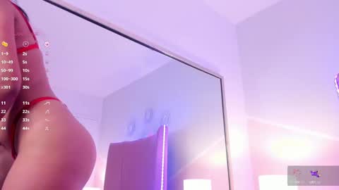 mia_greco_ online show from January 25, 7:49 pm