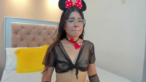 Snapshot of mia_isabella_18 chatting on October 13, 12:49 pm MIA online show from October 13, 12:49 pm