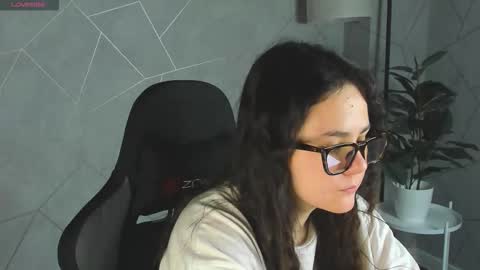 Snapshot of mia_jefferson chatting on September 23, 11:52 pm Mia online show from September 23, 11:52 pm