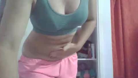 Snapshot of mia_k02 chatting on October 21, 2:12 am Mia online show from October 21, 2:12 am